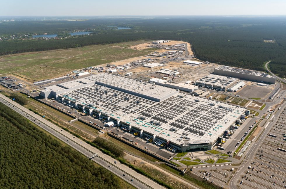 Továrna Gigafactory Berlin-Brandenburg automobilky Tesla | Foto: Aerovista Luchtfotografie/Shutterstock