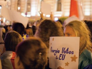 Demonstrace za proevropské směřování Gruzie | Foto: Baptiste Ansé