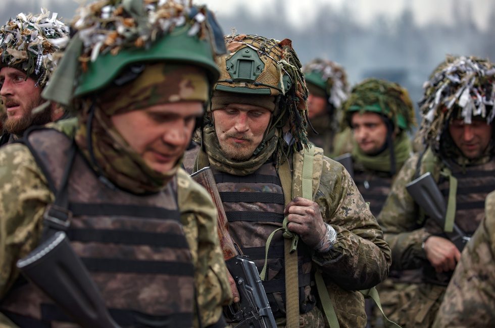 Vojáci ukrajinské armády | Foto: Dmytro Larin / Shutterstock